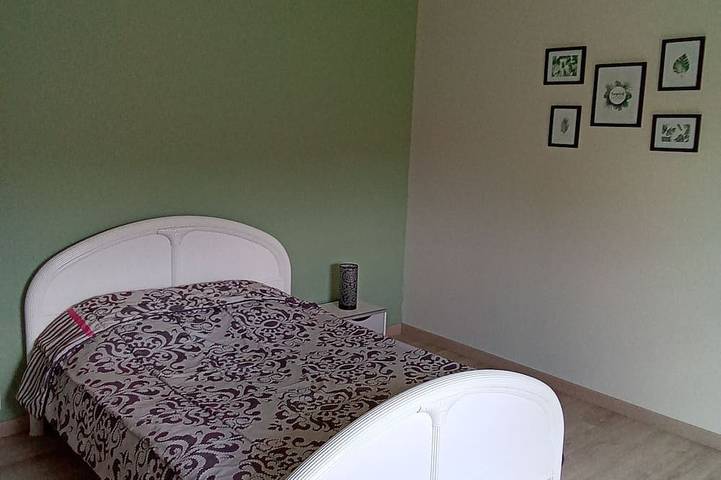 Pretty house with enclosed garden close to amenities in Erdeven. in Erdeven, Côte des Mégalithes