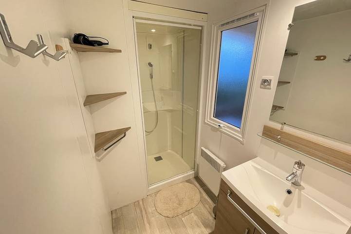 Mobile home 6/8 pers - Camping 4★ La Réserve Gastes, direct access lake & pool in Gastes, Côte d’Argent