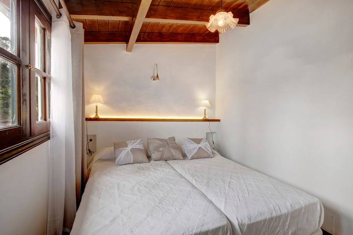 Casa de vacaciones "La Escalincha" con vistas a la montaña, piscina compartida y Wi-Fi in Tegueste, Tenerife Norte