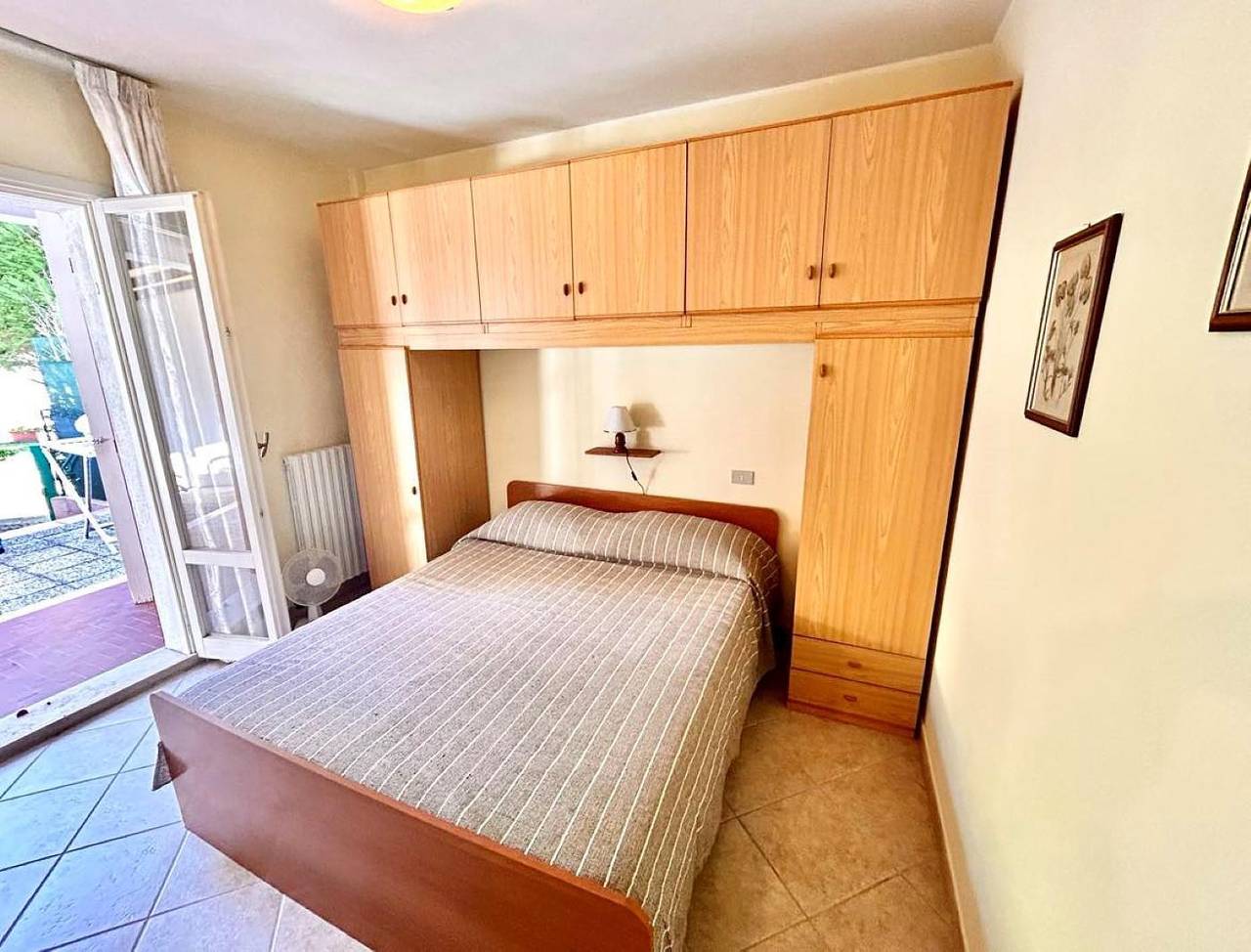 Entire apartment, Grazioso bilocale con giardino e p.auto in Marcelli, Riviera del Conero