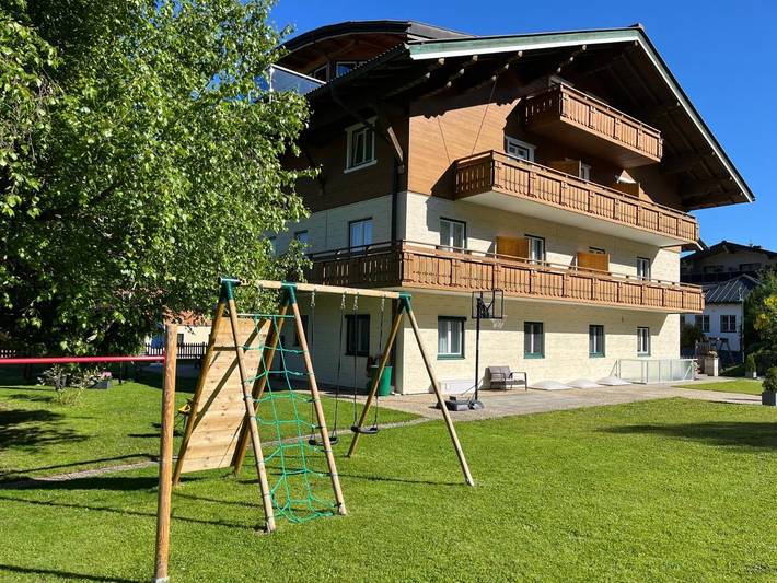 BnB für 3 Personen, mit Ausblick und Garten in Wagrain
