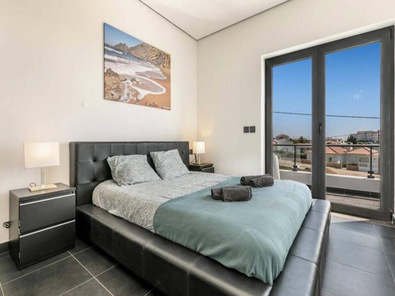 Ganze Wohnung, Villa in Aljezur mit Pool und Aussicht in Arrifana, Aljezur