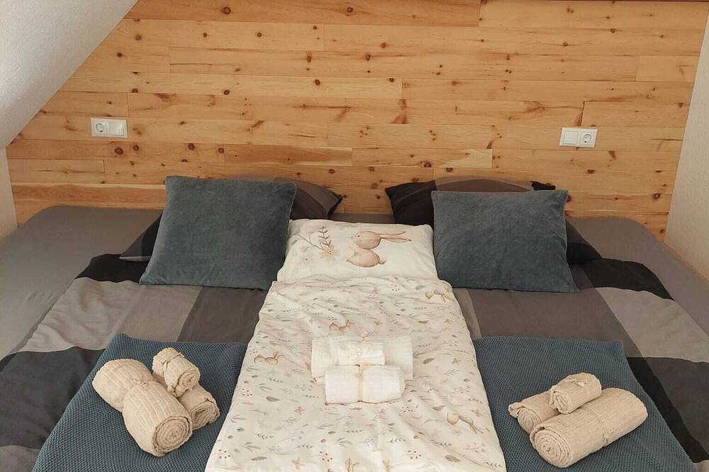 Ganze Wohnung, Schöne kleine Wohnung in Ebersbach an der Fils, Landkreis Göppingen