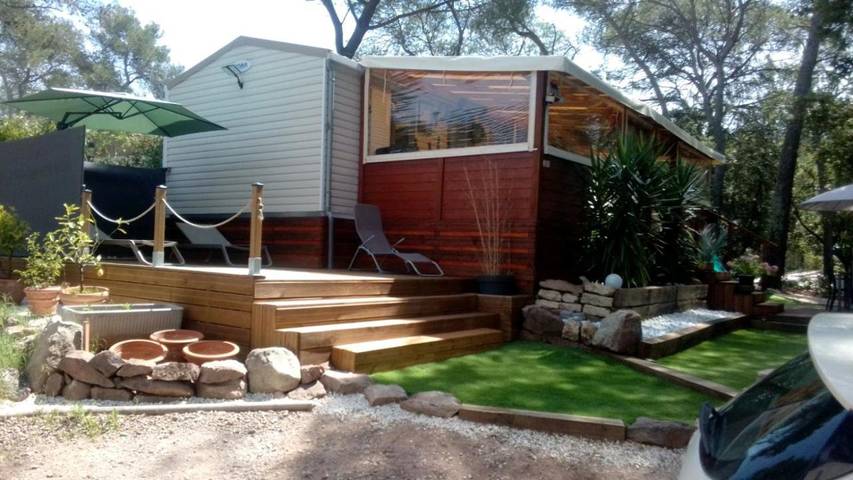 Camping pour 6 personnes à Puget-sur-Argens