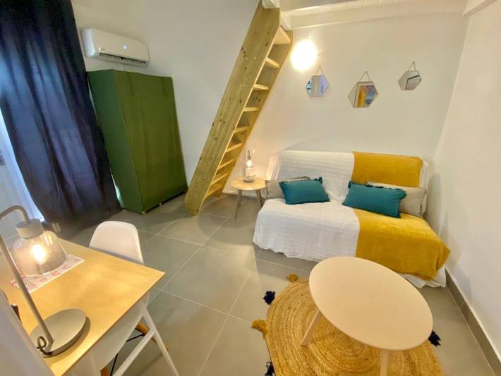 Gîte pour 4 personnes, avec terrasse dans Anse l'Etang - 2