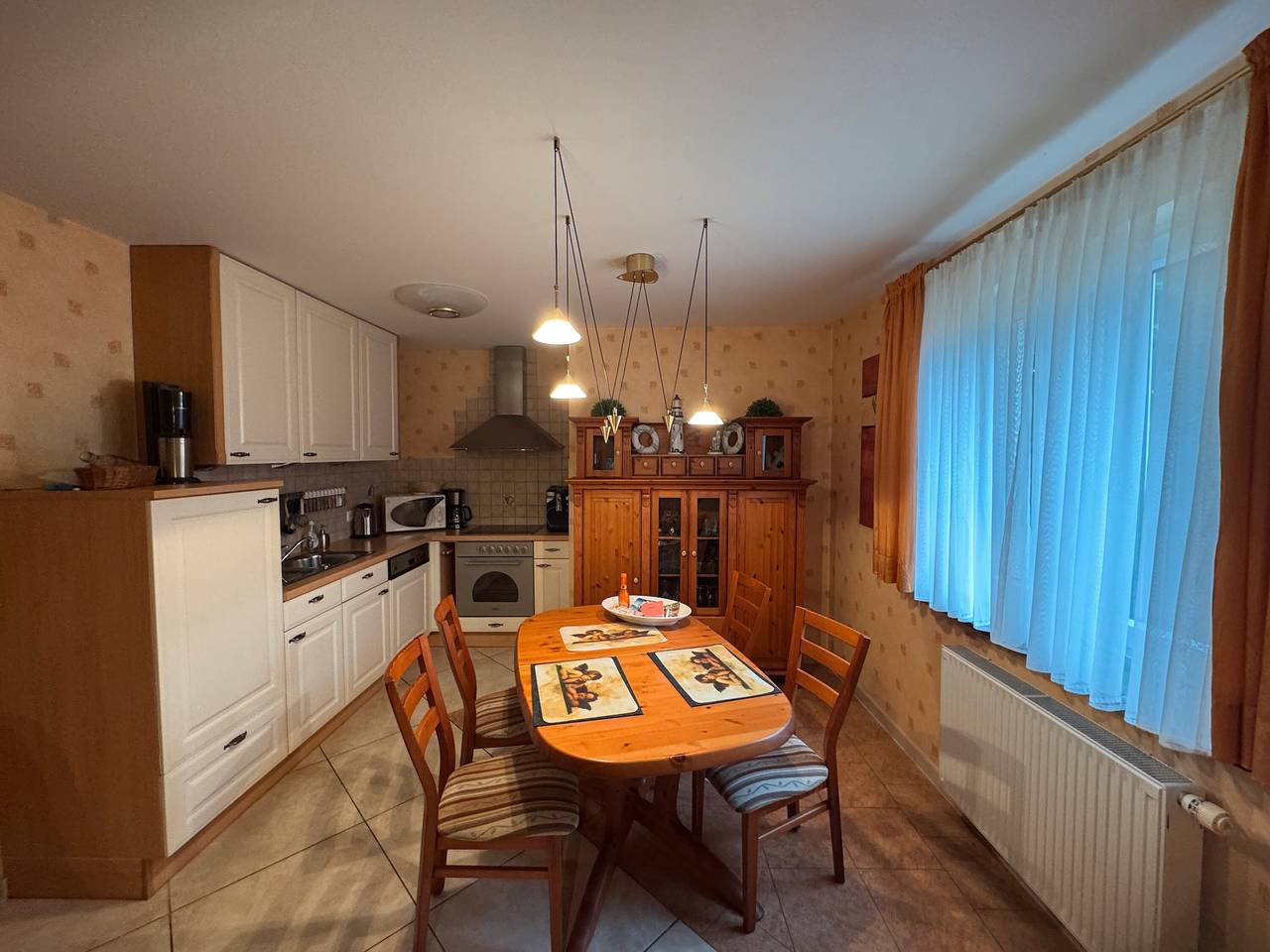 Entire apartment, Apartment 'Ferienwohnung Baier' with Private Terrace and Wi-Fi in Überlingen, Region Bodensee-Oberschwaben