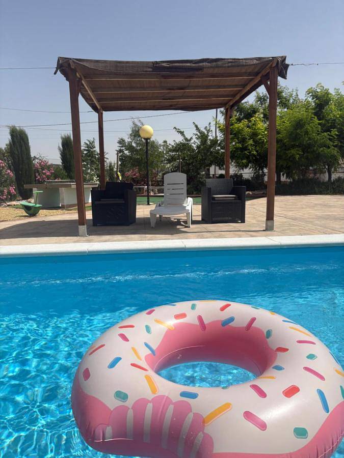 Casa de vacaciones para 11 personas, con Terraza y Jardín además de Piscina y Vistas en Comarca de Baza