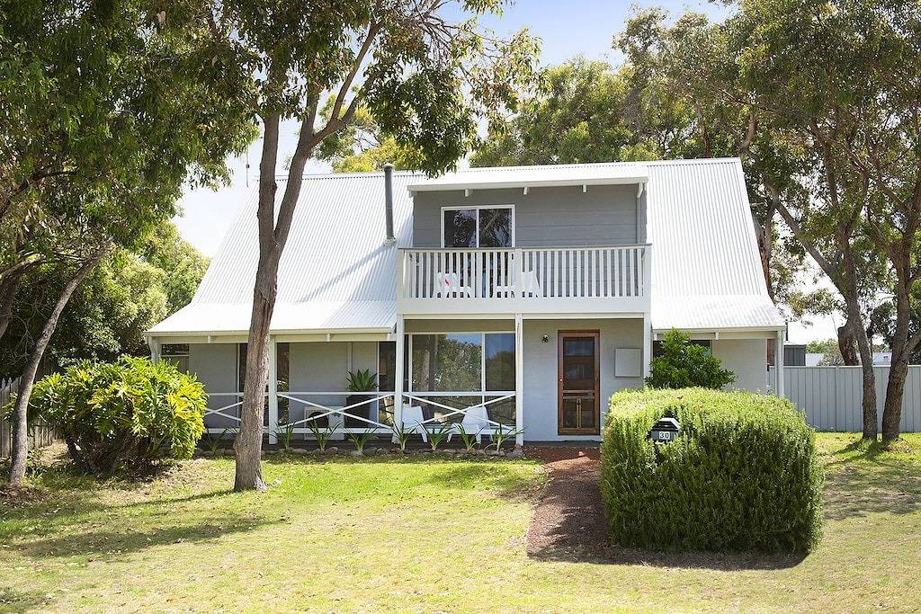 Happy Feet Beach Retreat - Traumhafte Lage 1 Minute vom Strand und Stadtzentrum entfernt in Dunsborough, Western Australia