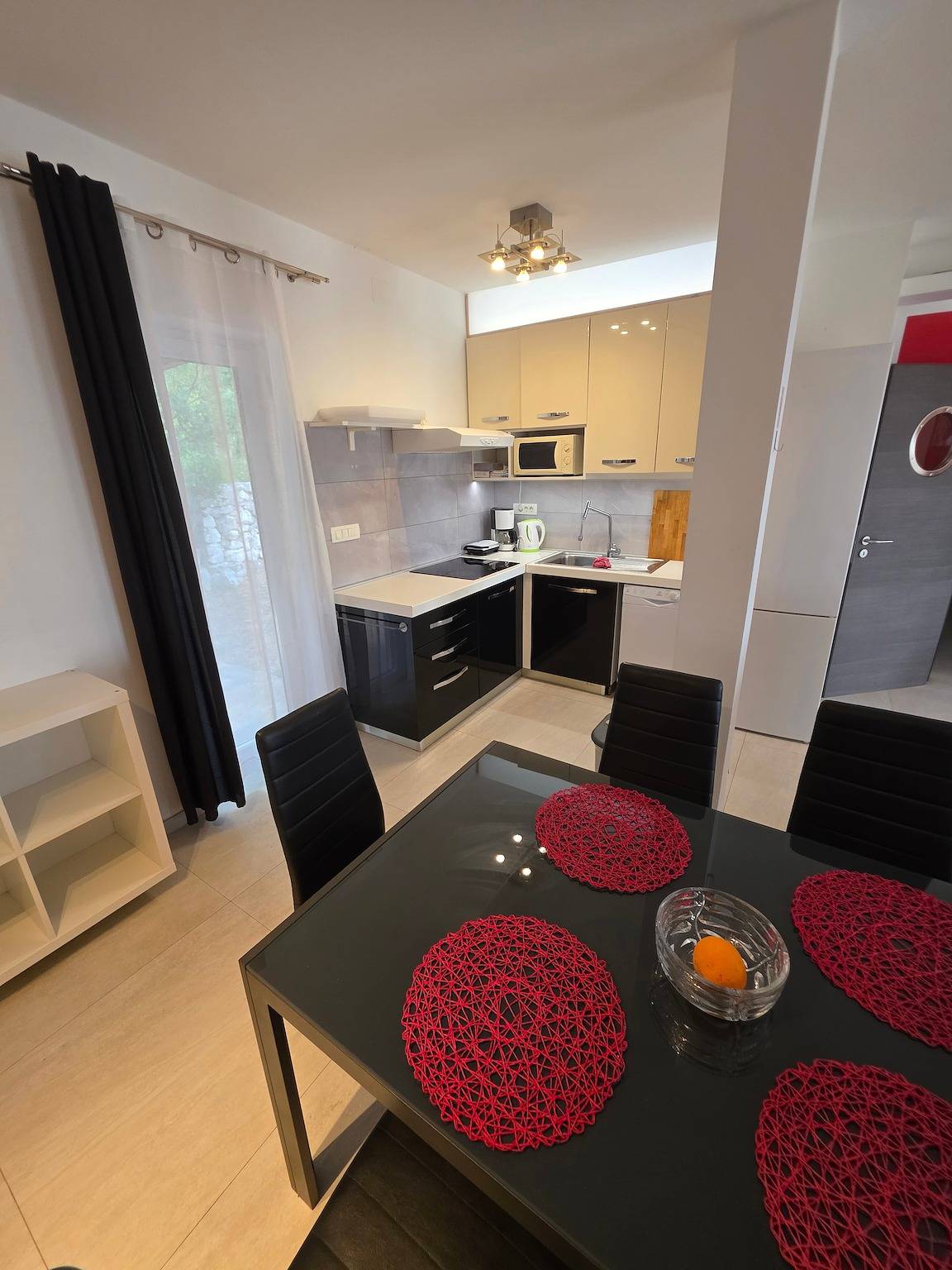 Villa Sunrise – Haus mit privatem Pool und Meerblick in Novi Vinodolski, Primorje-Gorski Kotar