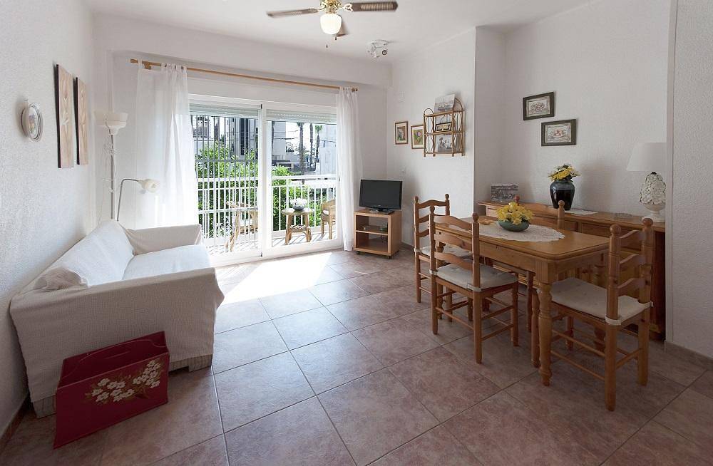 Appartement de vacances entier, Tallarol - Appartement ensoleillé avec balcon meublé en deuxième ligne de plage. in Platja Nord de Gandia (Gandia), Playa de Gandía