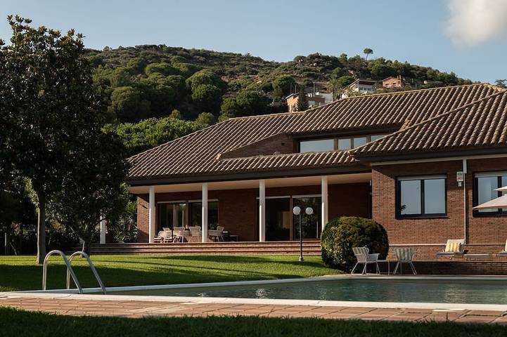 Villa for 8 people, with sauna and hot tub as well as garden - 1