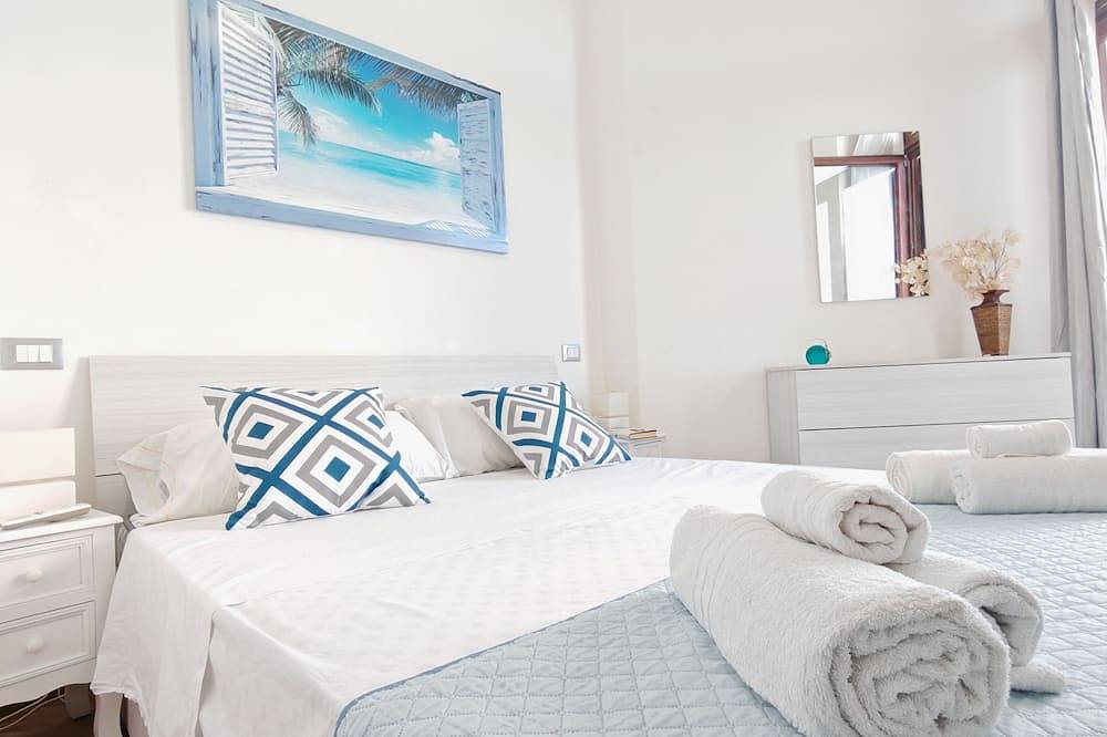 Appartamento intero, Appartamento Blu Mare - Spettacolare Vista sul Blu in Teulada, Cagliari e Dintorni