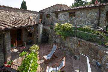 Ferienwohnung für 2 Personen, mit Garten und Whirlpool in Italienische Riviera