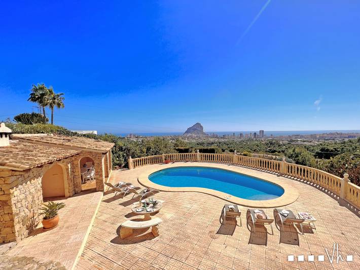 Villa for 8 personer, med balkon og have i Calpe