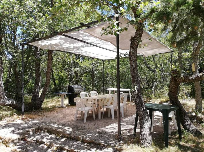 Location de vacances pour 6 personnes, avec terrasse et jardin à Plan-d'Aups-Sainte-Baume - 4