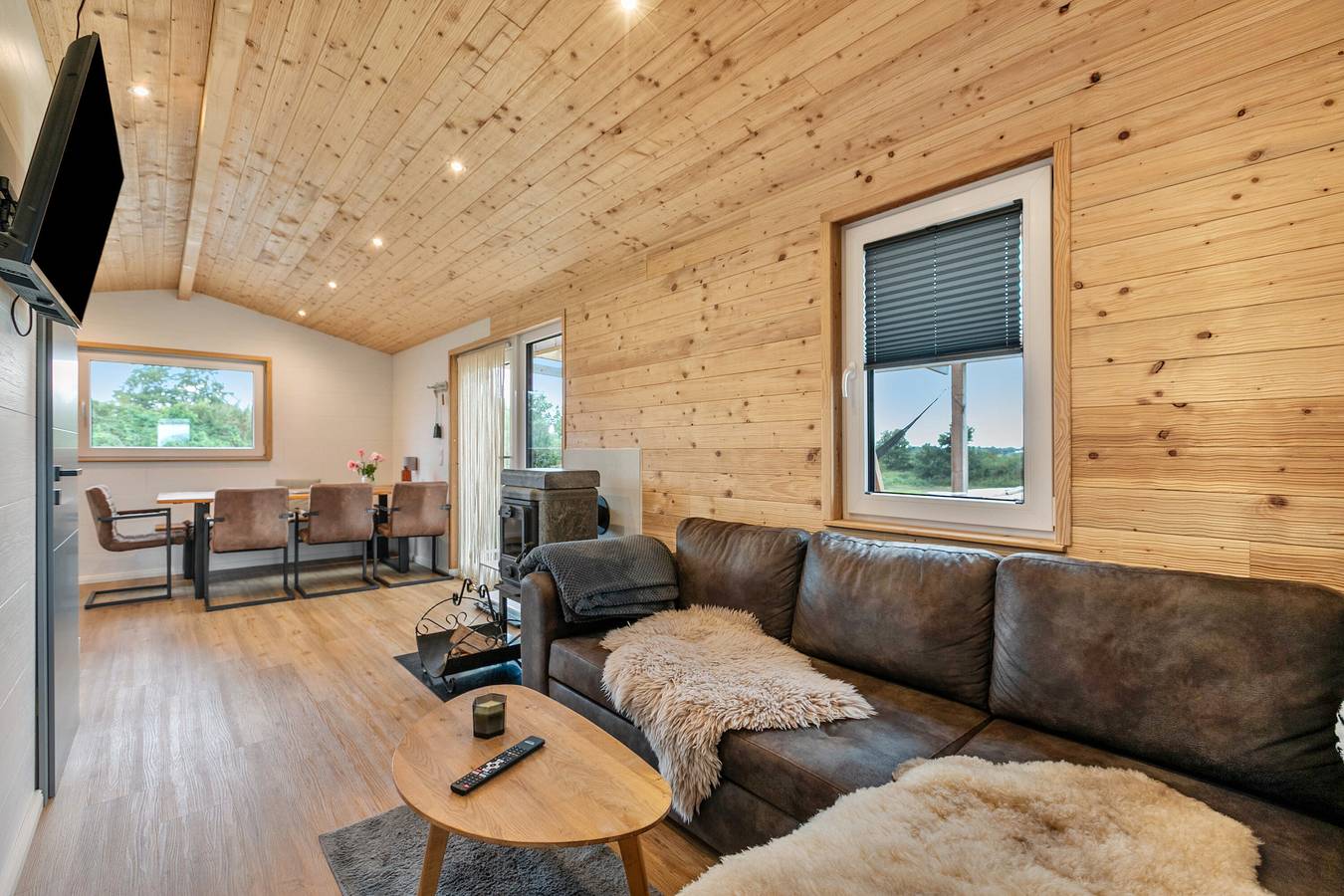 Ferienhaus 'Naturpur' mit Bergblick, privatem Pool und privater Terrasse in Osterrade, Albersdorf und Umgebung