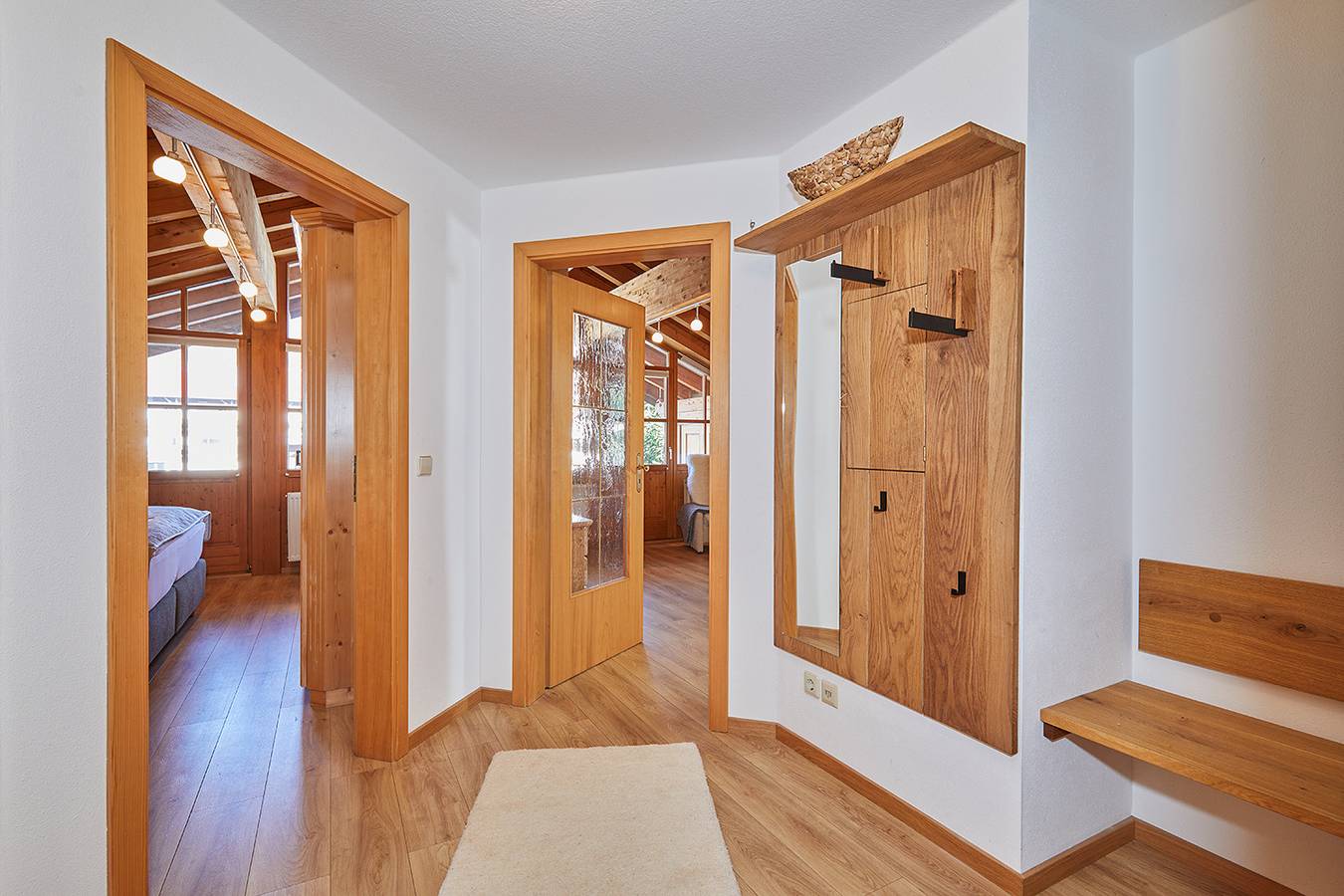 Ganze Ferienwohnung, Chalet Weißlofer - Komfortable Zwei-Raumwohnung mit Balkon in Reit im Winkl, Bayerische Alpen