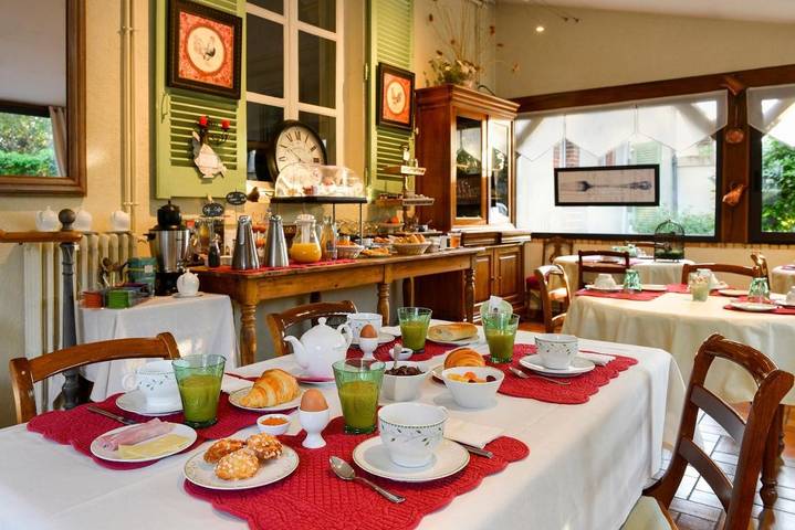 Hôtel pour 2 personnes, avec Terrasse ainsi que Jardin et Vue à Saint-Jean-le-Blanc - 3