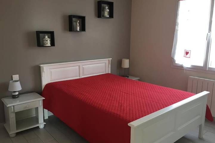 Location de vacances pour 6 personnes, avec terrasse à Surtainville - 3