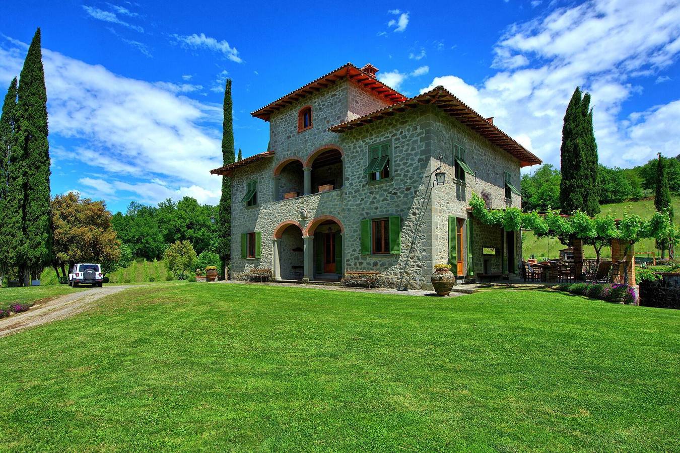 Villa Lo Scoiattolo in Capolona, Casentino