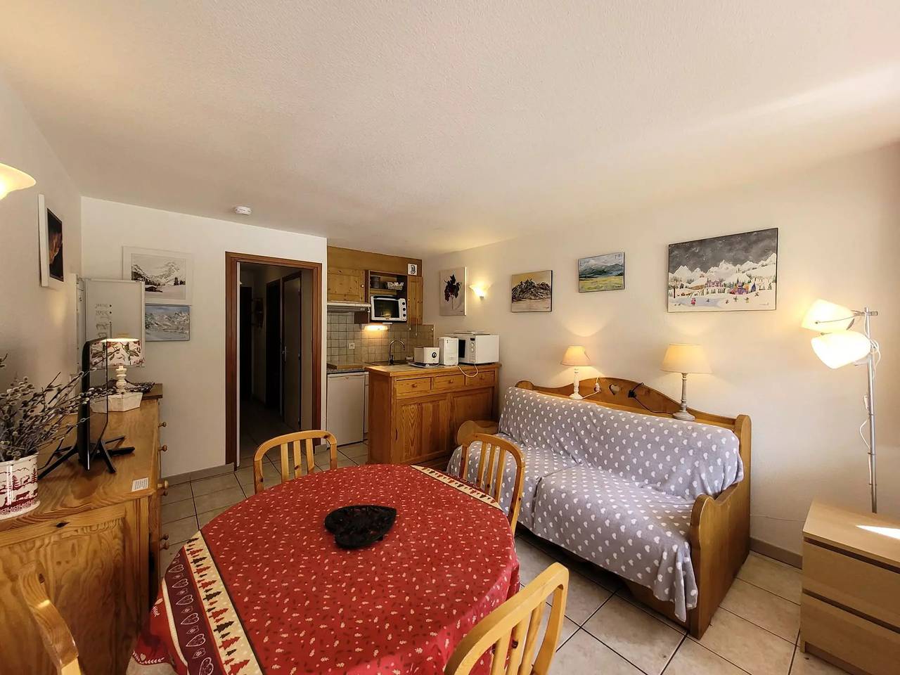 Entire studio, Studio for 4 people in Bessans, Saint-Jean-de-Maurienne region