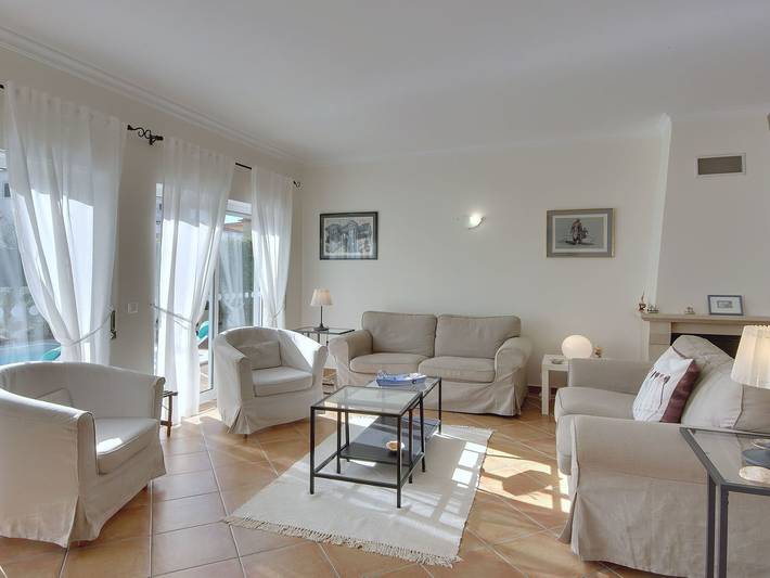 Ferienhaus für 6 Personen, mit Terrasse und Pool, mit Haustier in Lagoa - 2