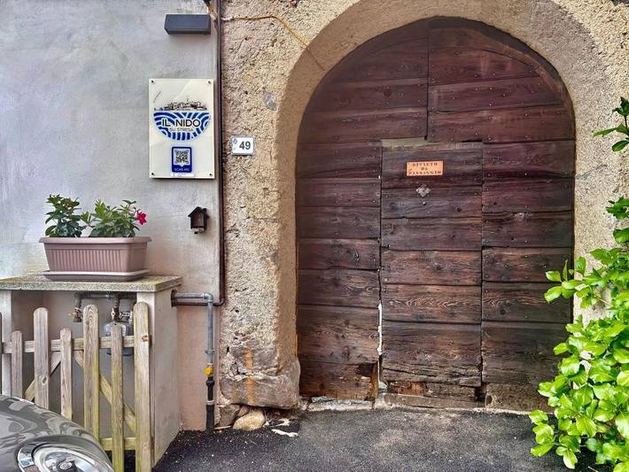 Location de vacances pour 2 personnes, avec piscine ainsi que jardin et jacuzzi, adapté aux familles à Brovello-Carpugnino - 2