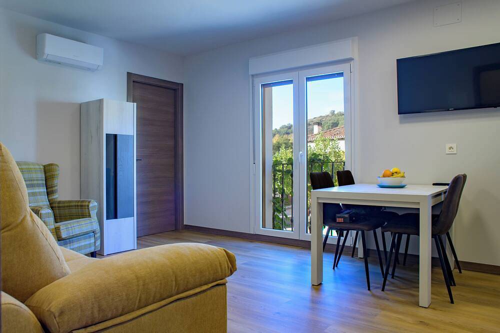 Apartamento entero, Apartamento El Puente 1 in Covarrubias , Provincia de Burgos