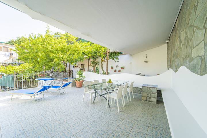 Casa vacanza per 6 persone, con Terrazza e Giardino a Minori