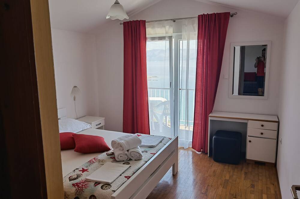 Ganze Wohnung, 1-Zimmer-Ferienwohnung am Strand Trpanj, Peljesac (A-258-a) in Trpanj, Peljesac