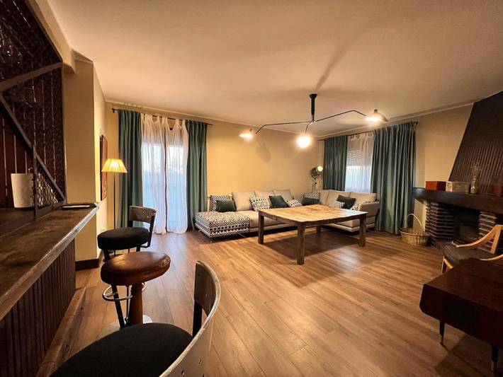 Casa rural para 10 personas, con Balcón y Terraza además de Jardín y Piscina en Santa Cruz del Retamar