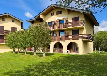 Gîte pour 4 personnes, avec vue et jardin à Sainte-Léocadie