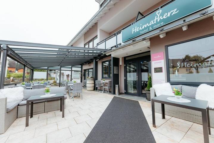 Hotel, mit Terrasse in Rheinböllen - 4