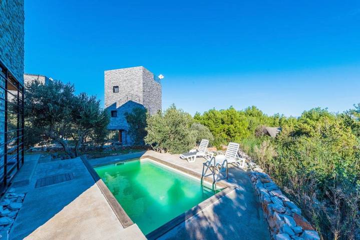 Villa pour 4 personnes, avec vue ainsi que jardin et piscine à Sali - 3