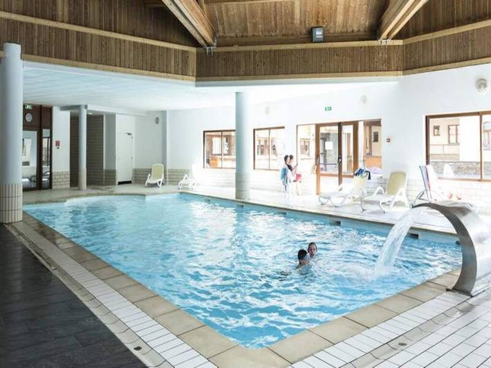 Chalet pour 10 personnes, avec piscine ainsi que sauna et balcon, animaux acceptés à Saint-Sorlin-d'Arves - 4
