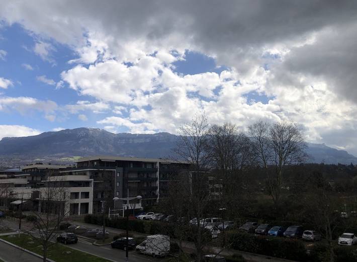 Gîte pour 4 personnes, avec vue sur le lac et terrasse dans Esplanade du Lac ( Aix-les-Bains) - 2