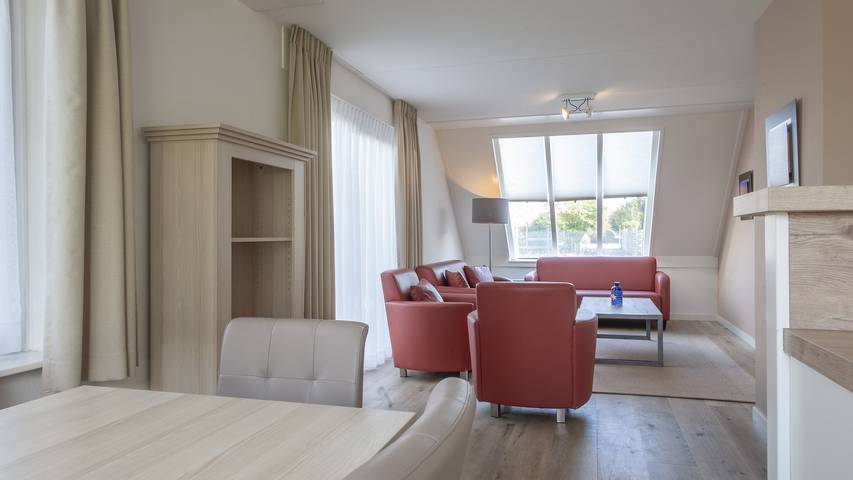 Ferienhaus für 8 Personen, mit Balkon/Terrasse und Terrasse sowie Garten und Sauna in Scharendijke - 3
