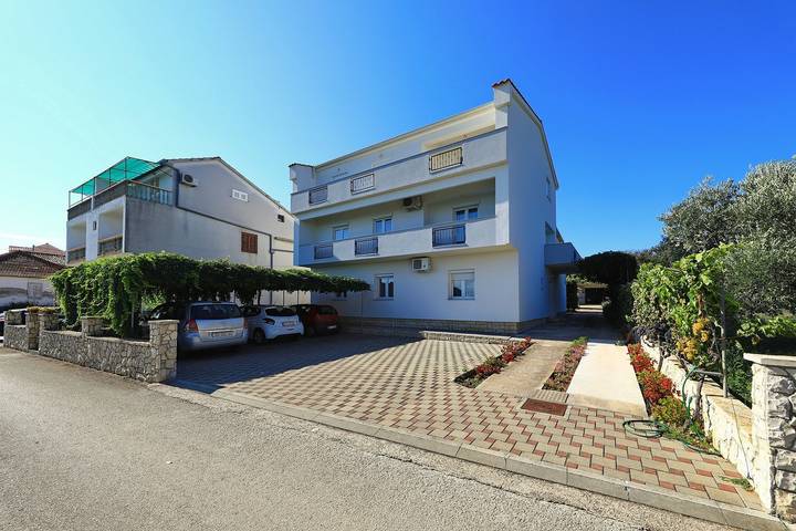 Ganze Wohnung, Ferienwohnung Alicia A1 in Ugrinici, Tkon