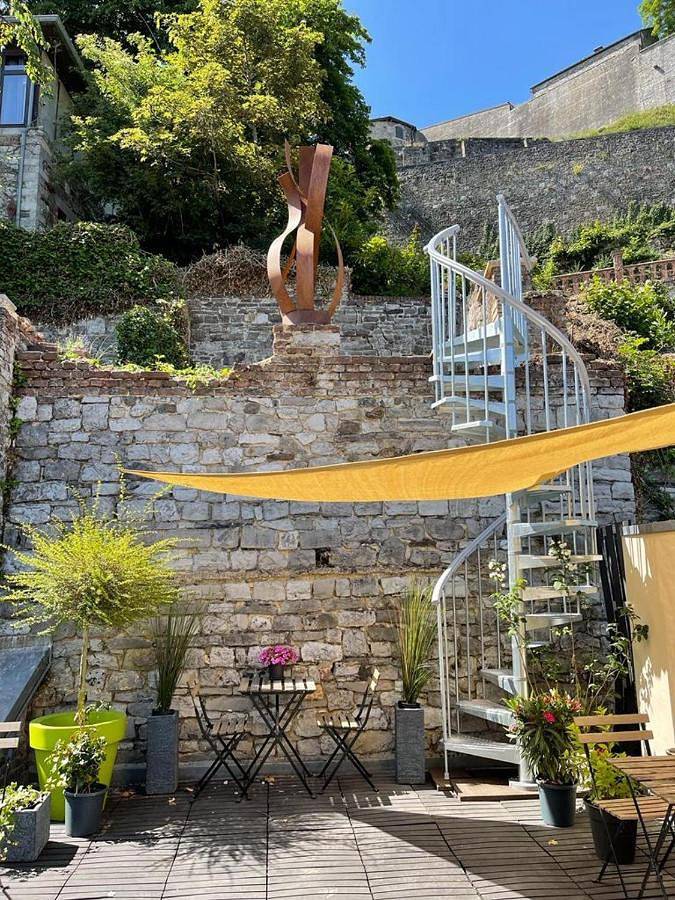 BnB für 4 Personen, mit Terrasse und Ausblick in Region Namur