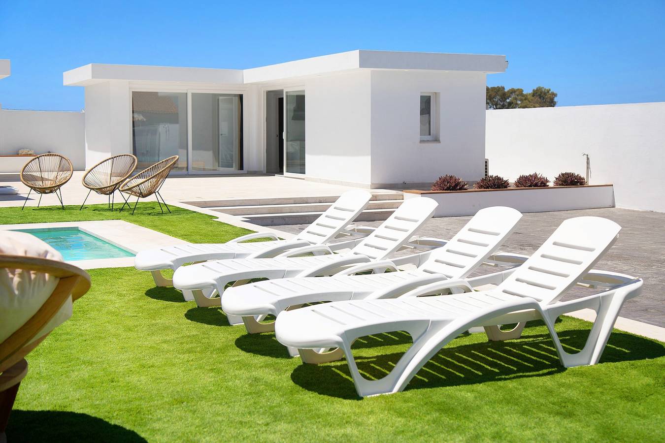 Villa 'Pablo' con piscina privada, terraza privada y aire acondicionado in Chiclana de la Frontera, Costa de la Luz