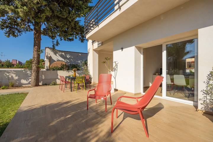 Villa 'Francesca - Beach and Airport' con terraza privada, Wi-Fi y aire acondicionado in Carini, Provincia de Palermo