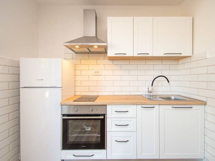 Location de vacances pour 15 personnes, avec jardin et terrasse à Šibenik - 2