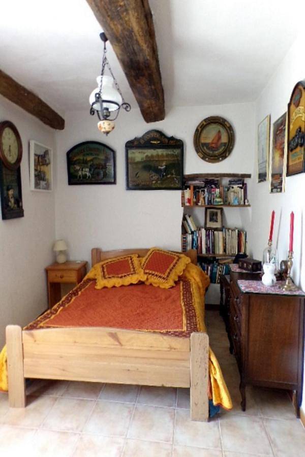 Appartement de vacances pour 3 personnes, avec Jacuzzi et Terrasse ainsi que Jardin et Piscine