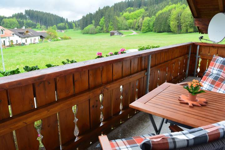 Ferienwohnung für 5 Personen, mit Balkon in Rieden