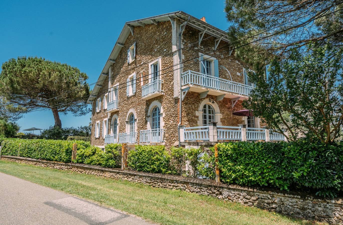 La villa Sarthou - Gîte 14 personnes dans magnifique maison in Campagne-d'Armagnac, Gers