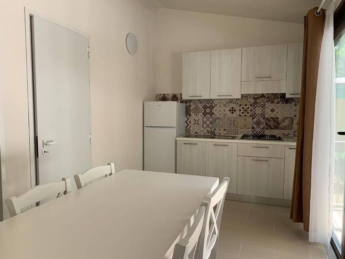 Camping pour 5 personnes, avec bassin pour enfant et piscine ainsi que jacuzzi et jardin à Viareggio - 3