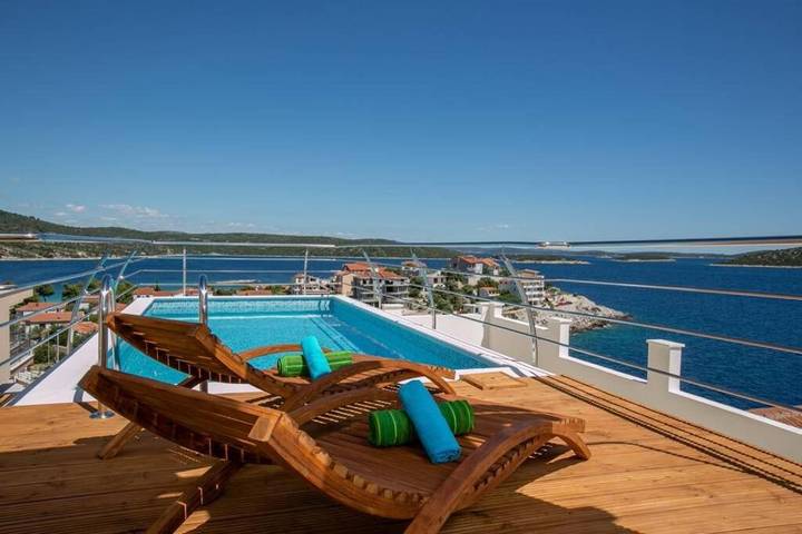 Villa pour 8 personnes, avec piscine ainsi que vue et jardin, animaux acceptés à Sevid - 2