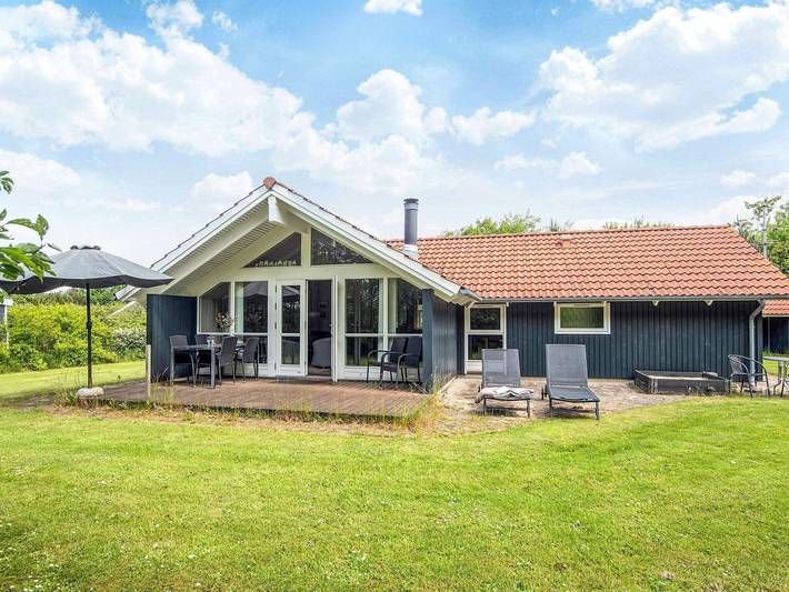 Ferienhaus für 6 Personen, mit Terrasse und Whirlpool sowie Sauna, kinderfreundlich in Bork Havn