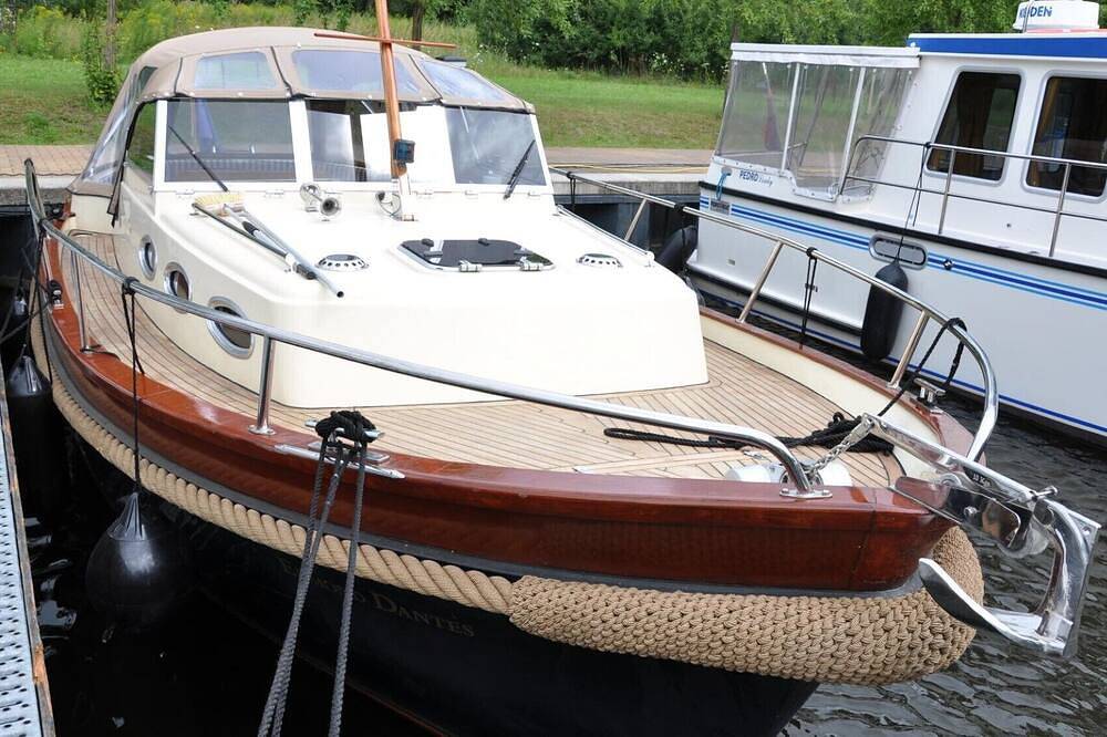 Yacht Antaris Cruiser Mk 825 für 2 + 1 Personen. in Zehdenick, Ruppiner Seenland