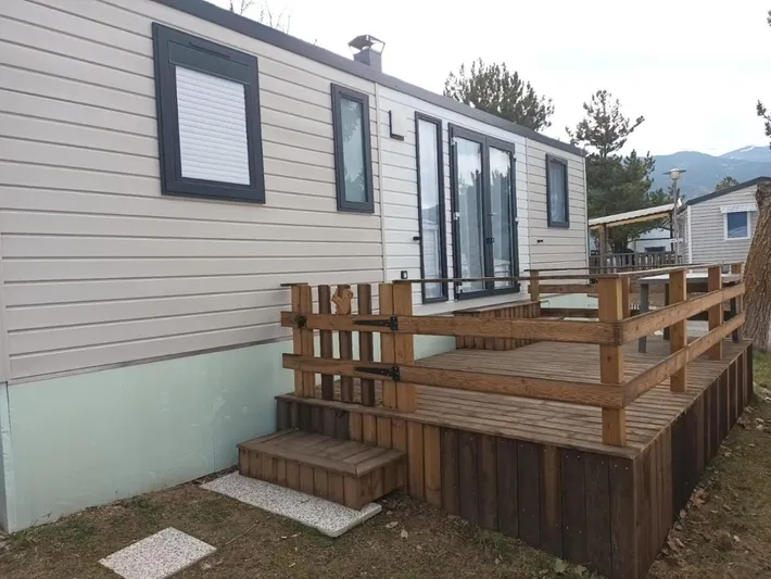 Camping para 8 personas, con terraza - 1